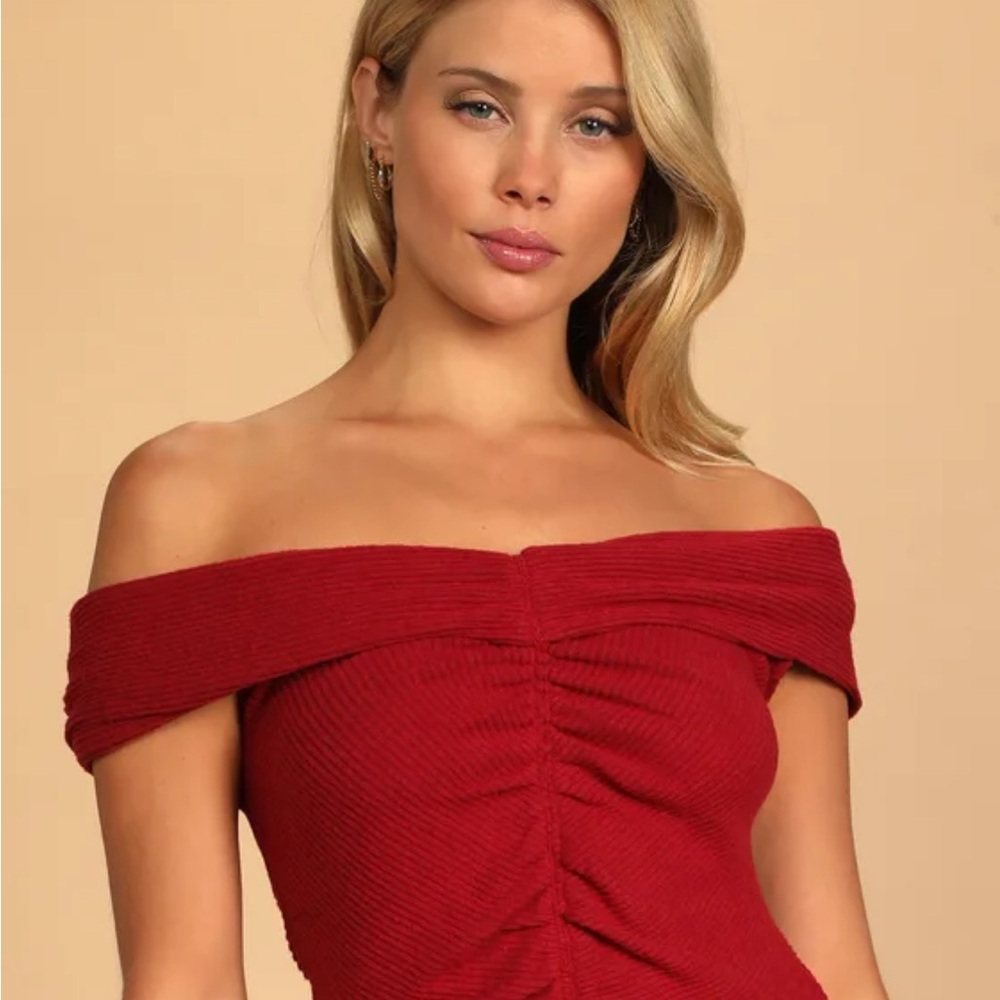 Free People This Cutie red/rouge
Top in Stolen Kiss